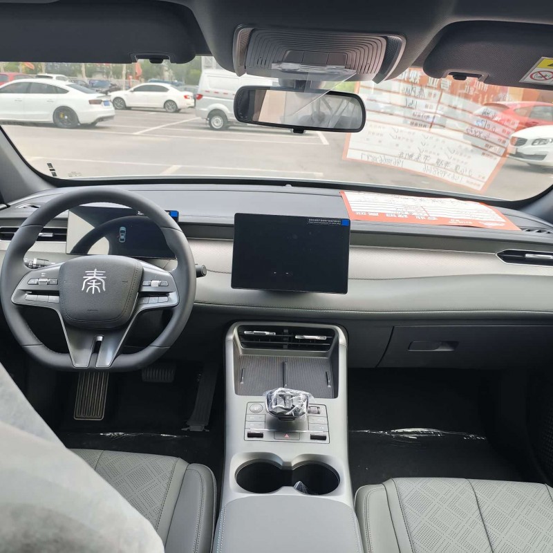 Qin PLUS 2025 DM-i Intelligent Driving Edition 55KM Leading Edition Qin PLUS 2025 DM-i Intelligent Driving Edition 55KM Leading Edition