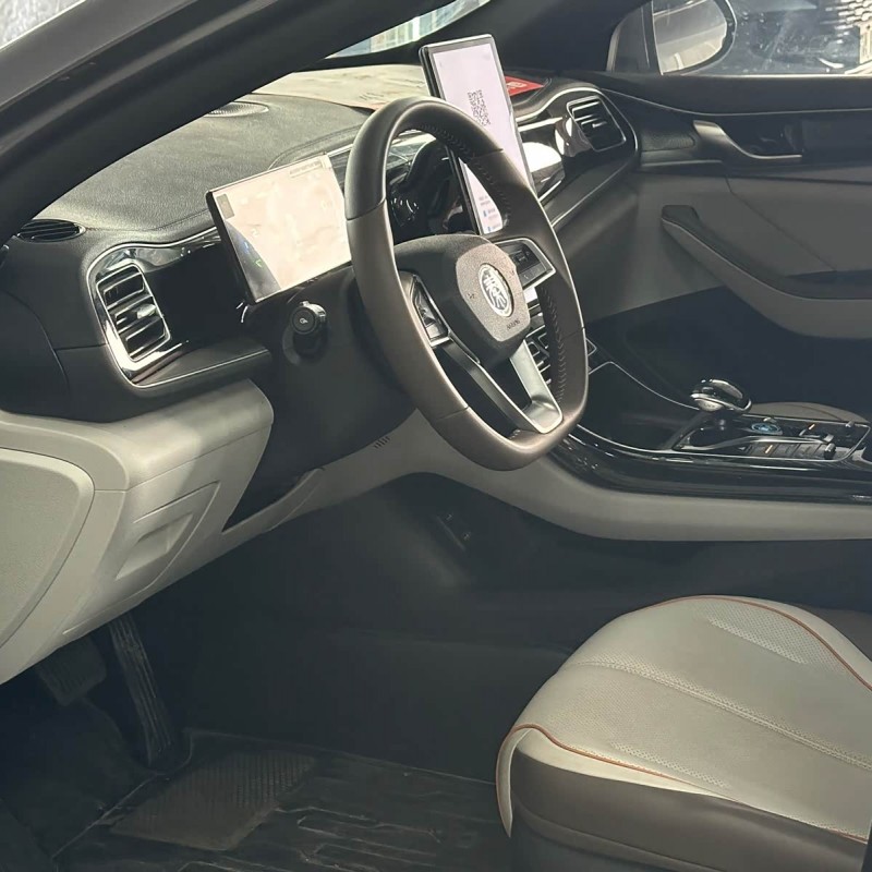 Qin PLUS 2024 Honor Edition DM-i 120KM Excellence Edition Qin PLUS 2024 Honor Edition DM-i 120KM Excellence Edition