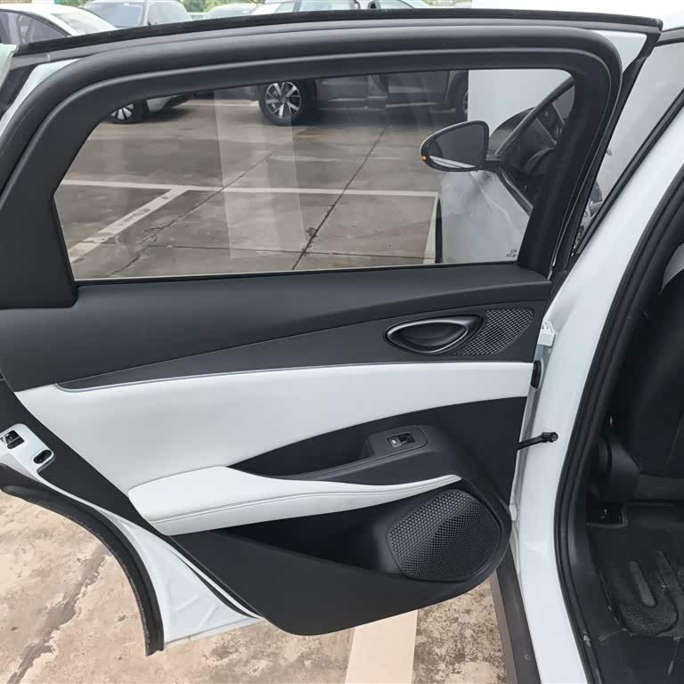 Haibao 06 New Energy 2024 DM-i 80KM Luxury Edition Haibao 06 New Energy 2024 DM-i 80KM Luxury Edition