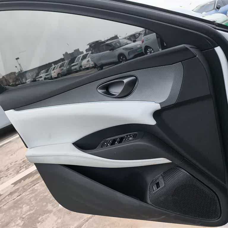 Haibao 06 New Energy 2024 DM-i 80KM Luxury Edition Haibao 06 New Energy 2024 DM-i 80KM Luxury Edition