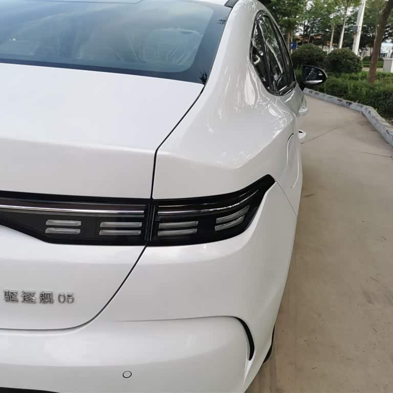 Destroyer 05 2024 Glory Edition DM-i 55KM Luxury Model Destroyer 05 2024 Glory Edition DM-i 55KM Luxury Model