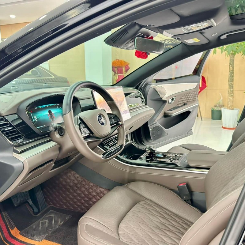 Han 2024 DM-i Honor Edition 121KM Premium Edition Han 2024 DM-i Honor Edition 121KM Premium Edition