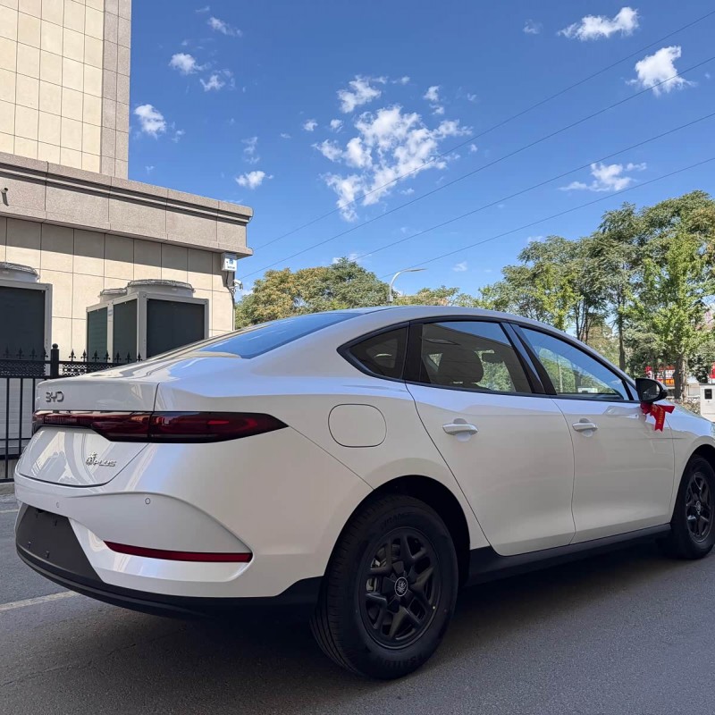 Qin PLUS 2025 DM-i Intelligent Driving Edition 55KM Leading Edition Qin PLUS 2025 DM-i Intelligent Driving Edition 55KM Leading Edition