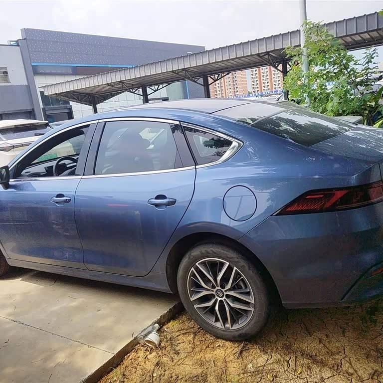 Qin PLUS 2024 Honor Edition DM-i 120KM Beyond Edition Qin PLUS 2024 Honor Edition DM-i 120KM Beyond Edition
