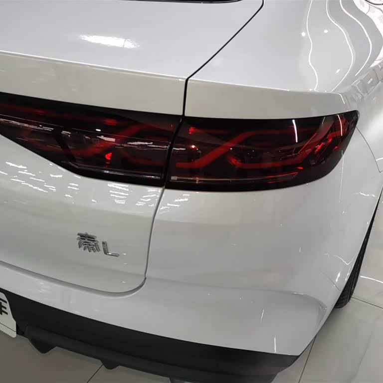 Qin L 2024 DM-i 120KM Beyond Edition Qin L 2024 DM-i 120KM Beyond Edition