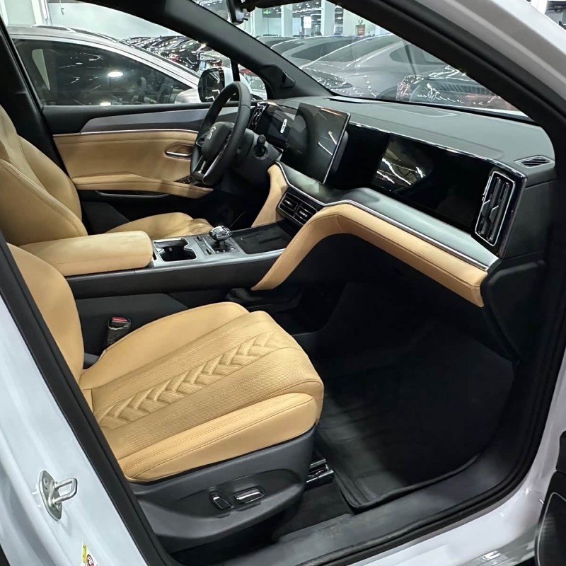 Song L DM-i 2025 Smart Driving Edition 112km Supercharged Song L DM-i 2025 Smart Driving Edition 112km Supercharged