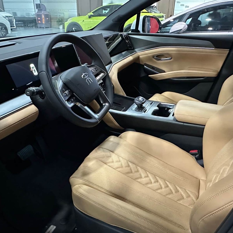 Song L DM-i 2025 Smart Driving Edition 112km Supercharged Song L DM-i 2025 Smart Driving Edition 112km Supercharged