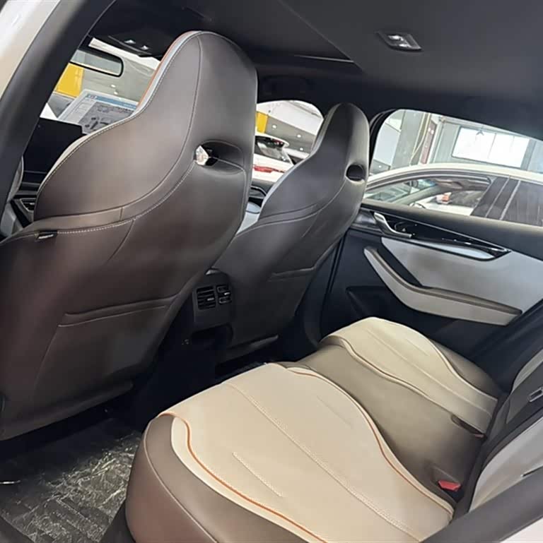 Qin PLUS 2024 Honor Edition DM-i 120KM Beyond Edition Qin PLUS 2024 Honor Edition DM-i 120KM Beyond Edition