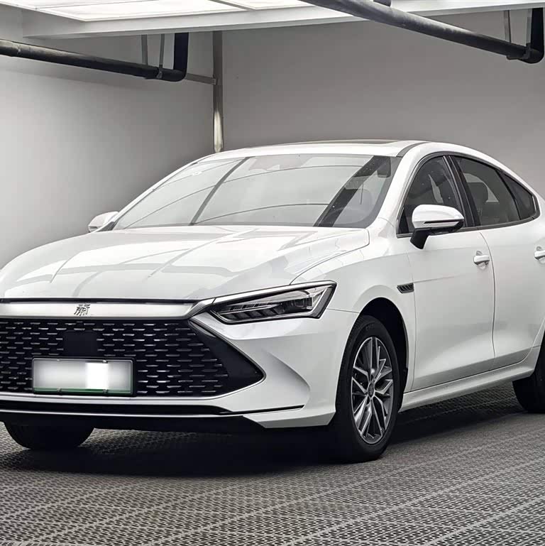Qin PLUS 2023 Champion Edition DM-i 120KM Excellence Edition Qin PLUS 2023 Champion Edition DM-i 120KM Excellence Edition