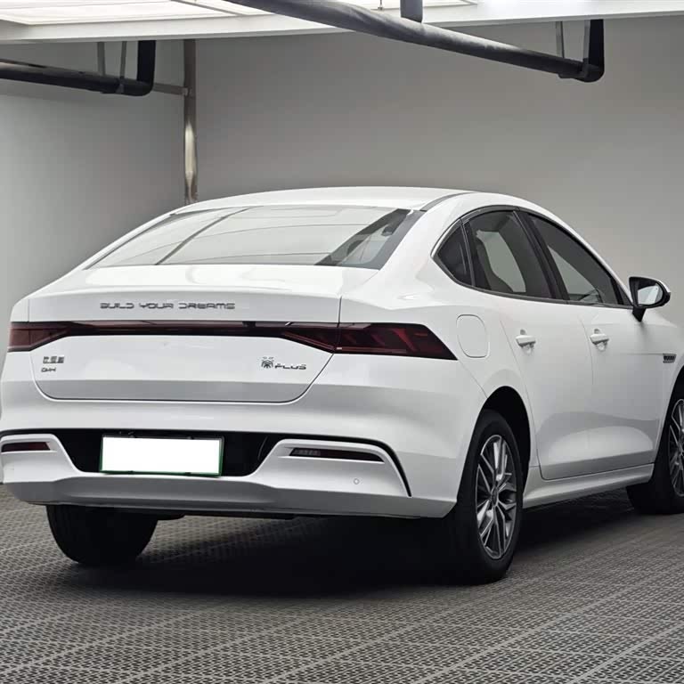 Qin PLUS 2023 Champion Edition DM-i 120KM Excellence Edition Qin PLUS 2023 Champion Edition DM-i 120KM Excellence Edition