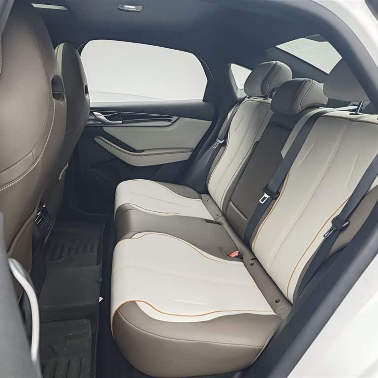 Qin PLUS 2023 Champion Edition DM-i 120KM Excellence Edition Qin PLUS 2023 Champion Edition DM-i 120KM Excellence Edition