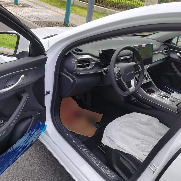 Destroyer 05 2024 Glory Edition DM-i 55KM Luxury Model Destroyer 05 2024 Glory Edition DM-i 55KM Luxury Model