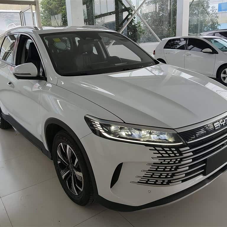 Sea Lion 05 DM-i 2025 DM-i 115KM Premium Edition Sea Lion 05 DM-i 2025 DM-i 115KM Premium Edition