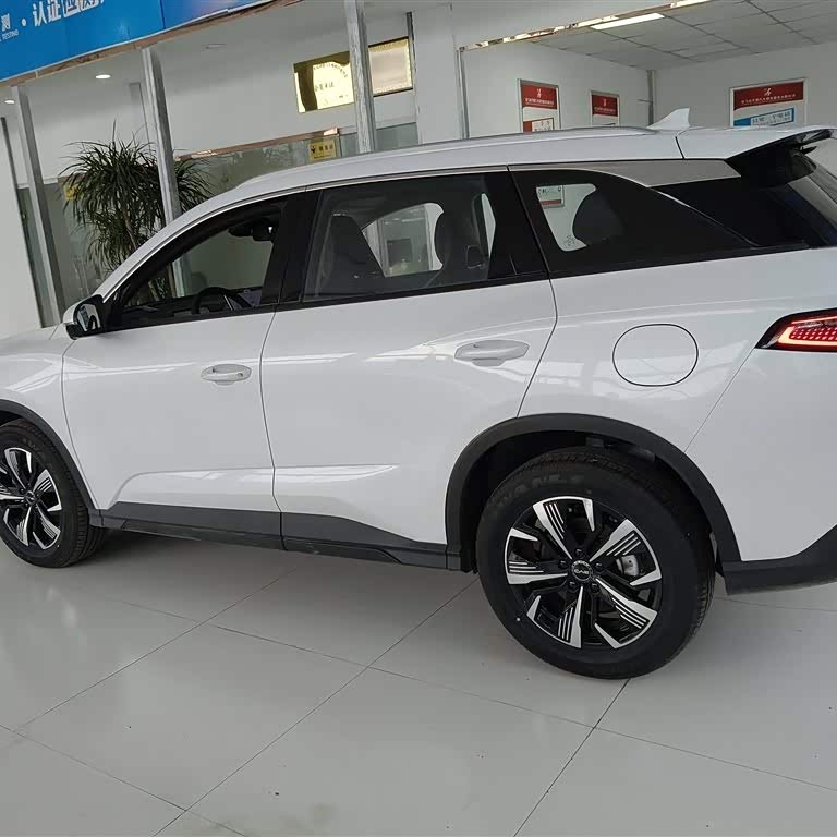 Sea Lion 05 DM-i 2025 DM-i 115KM Premium Edition Sea Lion 05 DM-i 2025 DM-i 115KM Premium Edition