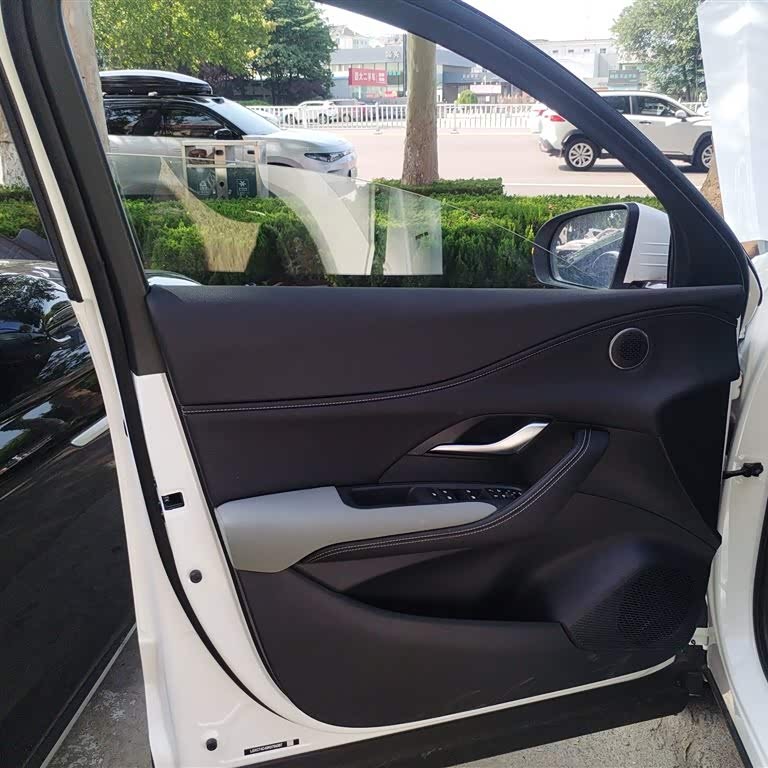 Sea Lion 05 DM-i 2025 DM-i 115KM Premium Edition Sea Lion 05 DM-i 2025 DM-i 115KM Premium Edition