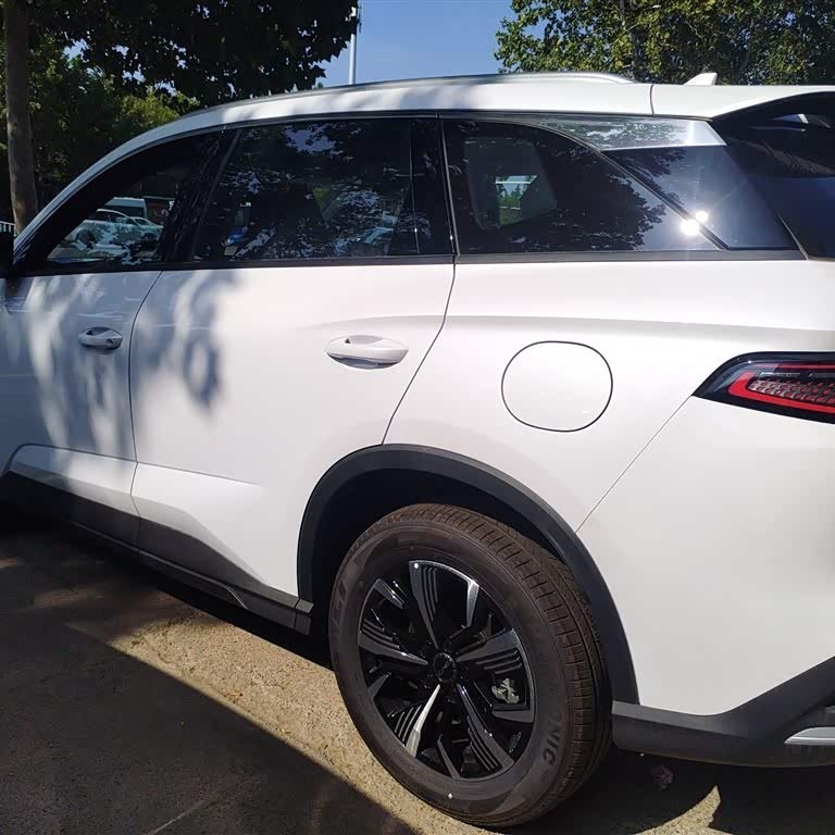 Sea Lion 05 DM-i 2025 DM-i 115KM Premium Edition Sea Lion 05 DM-i 2025 DM-i 115KM Premium Edition