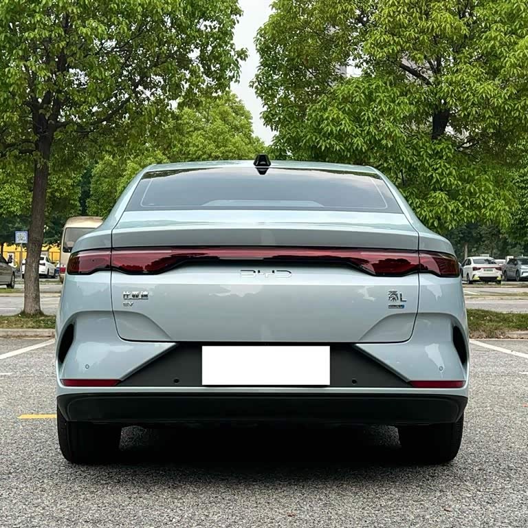 Qin L 2025 EV 545KM Excellence Edition Qin L 2025 EV 545KM Excellence Edition