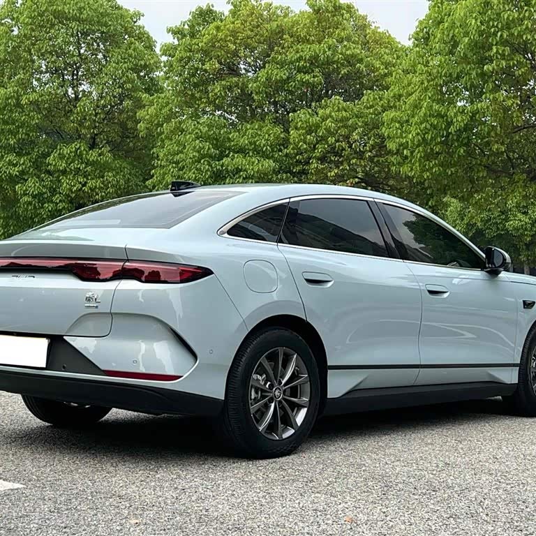 Qin L 2025 EV 545KM Excellence Edition Qin L 2025 EV 545KM Excellence Edition
