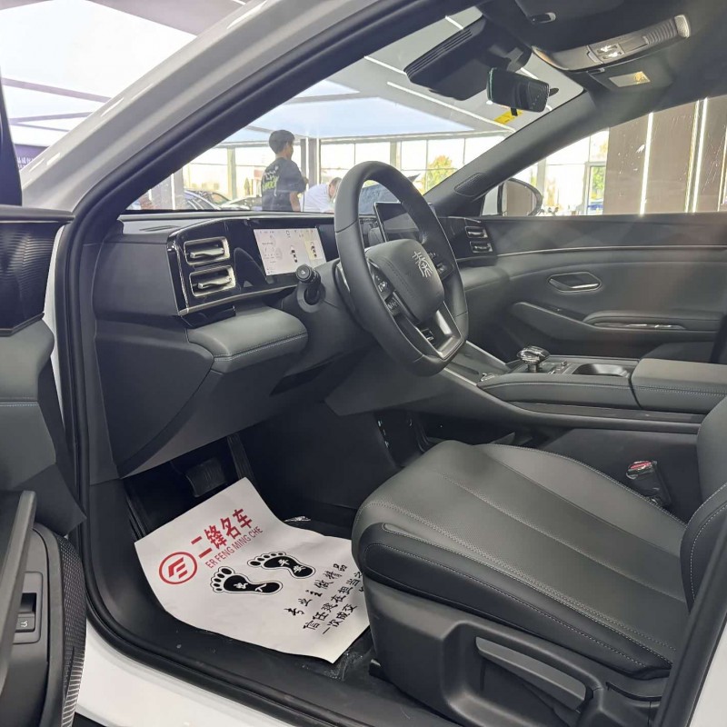 Qin L 2025 DM-i Intelligent Driving Edition 80KM Leading Edition Qin L 2025 DM-i Intelligent Driving Edition 80KM Leading Edition