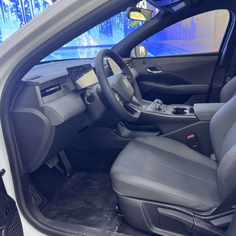 Qin PLUS 2025 DM-i Intelligent Driving Edition 55KM Leading Edition Qin PLUS 2025 DM-i Intelligent Driving Edition 55KM Leading Edition