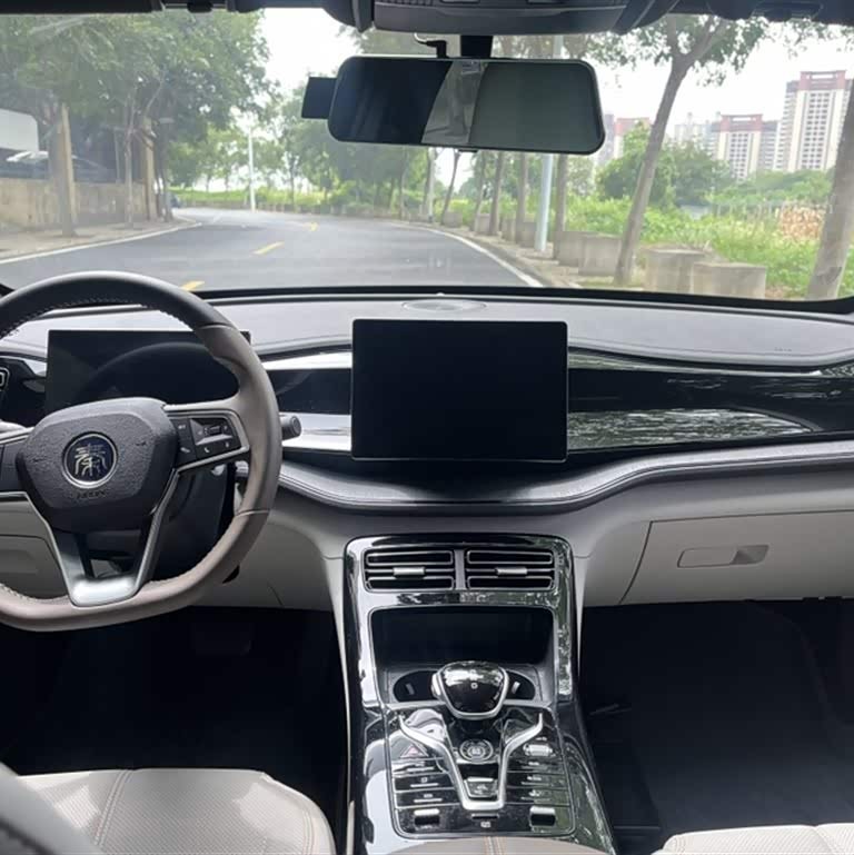 Qin PLUS 2024 Honor Edition DM-i 55KM Leading Edition Qin PLUS 2024 Honor Edition DM-i 55KM Leading Edition