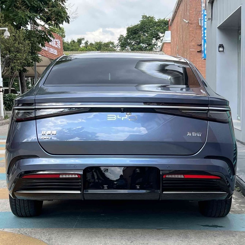 Seal 07 DM-i 2025 DM-i 1.5L 125km Premium Edition Seal 07 DM-i 2025 DM-i 1.5L 125km Premium Edition