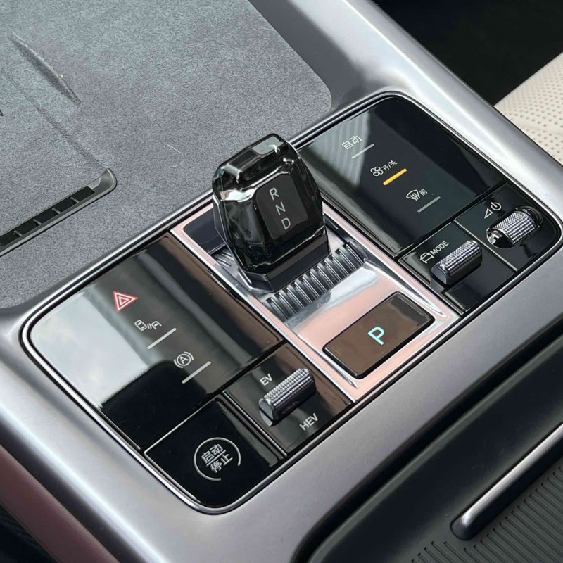 Seal 07 DM-i 2025 DM-i 1.5L 125km Premium Edition Seal 07 DM-i 2025 DM-i 1.5L 125km Premium Edition