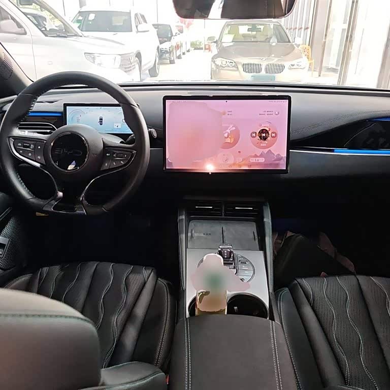 Haibao 06 New Energy 2024 DM-i 120KM Flagship Model Haibao 06 New Energy 2024 DM-i 120KM Flagship Model