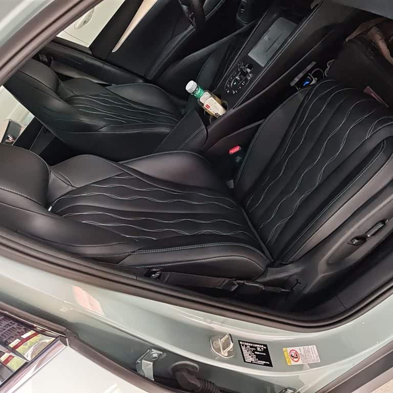 Haibao 06 New Energy 2024 DM-i 120KM Flagship Model Haibao 06 New Energy 2024 DM-i 120KM Flagship Model