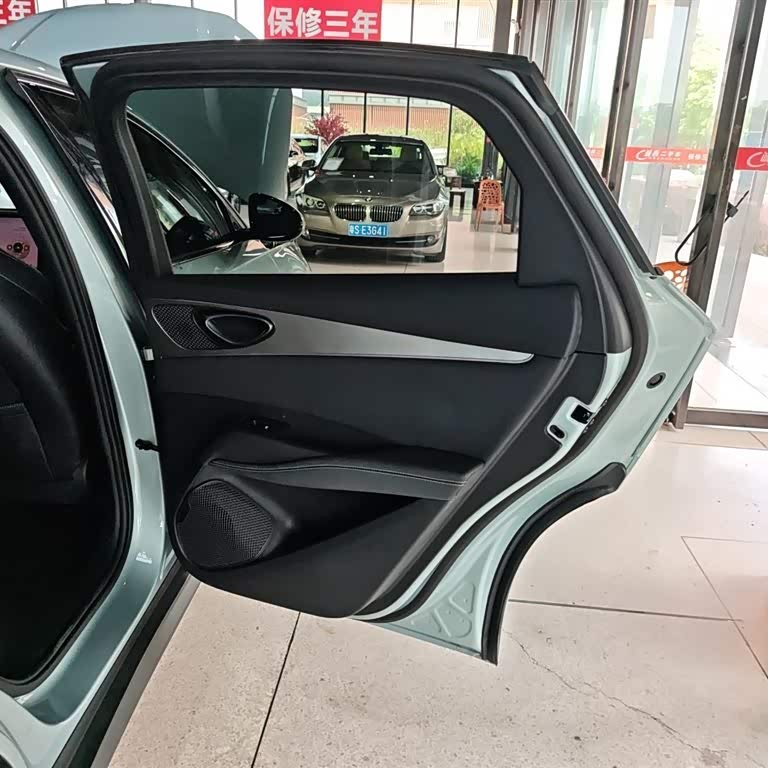 Haibao 06 New Energy 2024 DM-i 120KM Flagship Model Haibao 06 New Energy 2024 DM-i 120KM Flagship Model