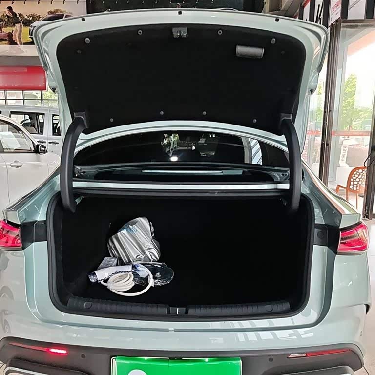 Haibao 06 New Energy 2024 DM-i 120KM Flagship Model Haibao 06 New Energy 2024 DM-i 120KM Flagship Model