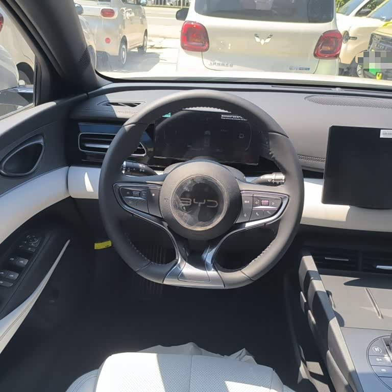 Haibao 06 New Energy 2024 DM-i 80KM Luxury Edition Haibao 06 New Energy 2024 DM-i 80KM Luxury Edition