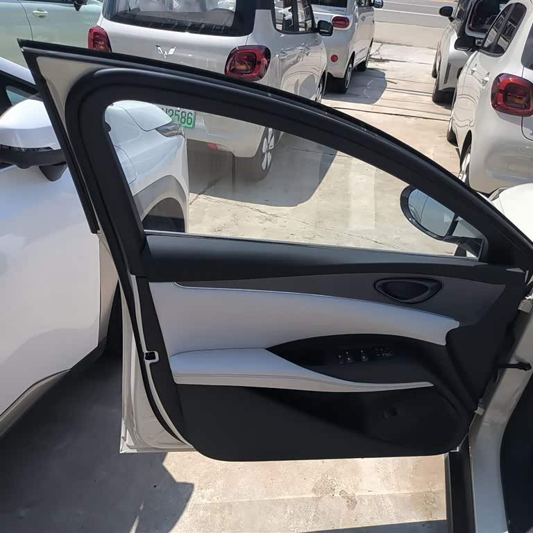 Haibao 06 New Energy 2024 DM-i 80KM Luxury Edition Haibao 06 New Energy 2024 DM-i 80KM Luxury Edition
