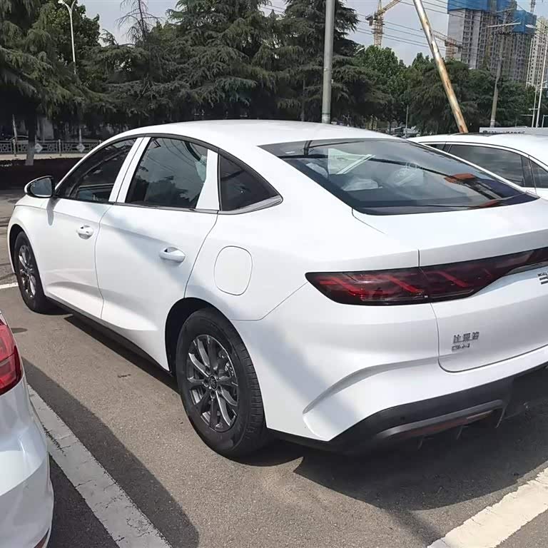 Qin L 2024 DM-i 80KM Leading Edition Qin L 2024 DM-i 80KM Leading Edition