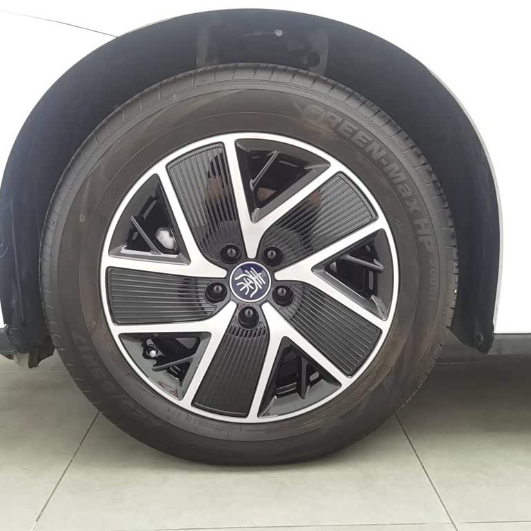 Qin L 2024 DM-i 120KM Beyond Edition Qin L 2024 DM-i 120KM Beyond Edition