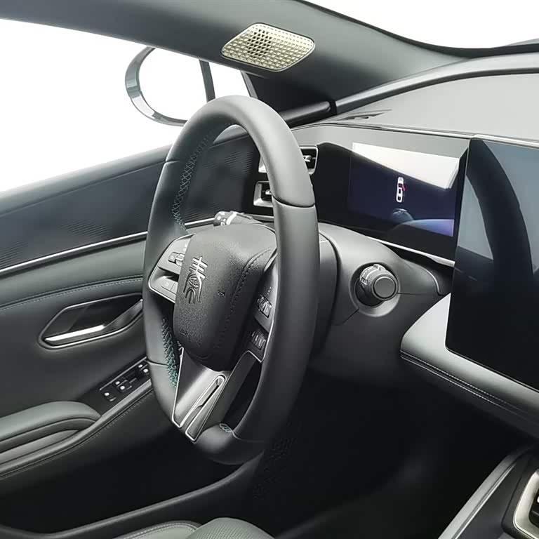 Qin L 2024 DM-i 120KM Beyond Edition Qin L 2024 DM-i 120KM Beyond Edition