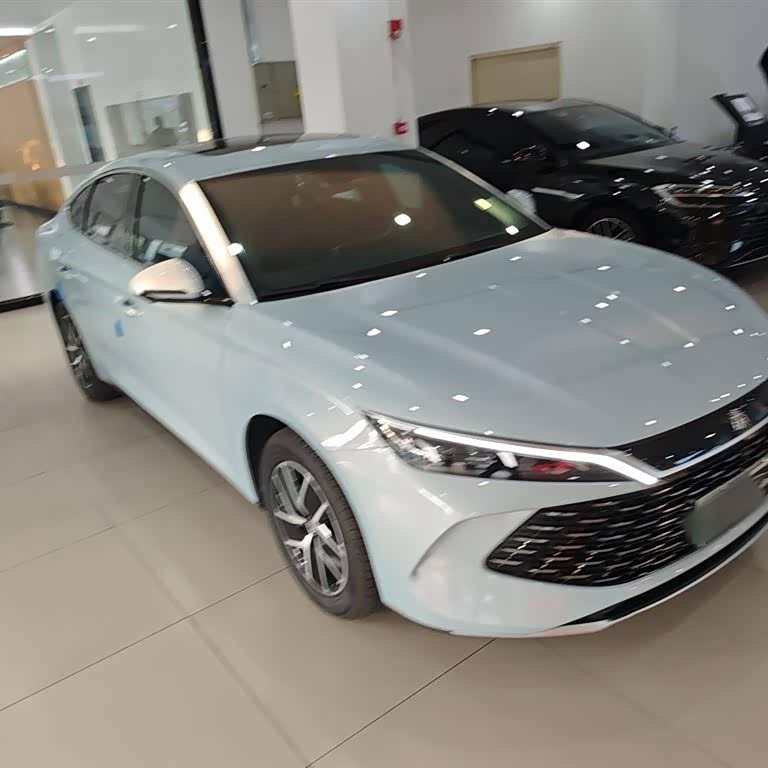 Qin L 2024 DM-i 120KM Leading Edition Qin L 2024 DM-i 120KM Leading Edition