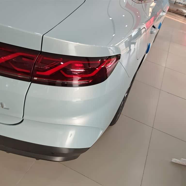 Qin L 2024 DM-i 120KM Leading Edition Qin L 2024 DM-i 120KM Leading Edition