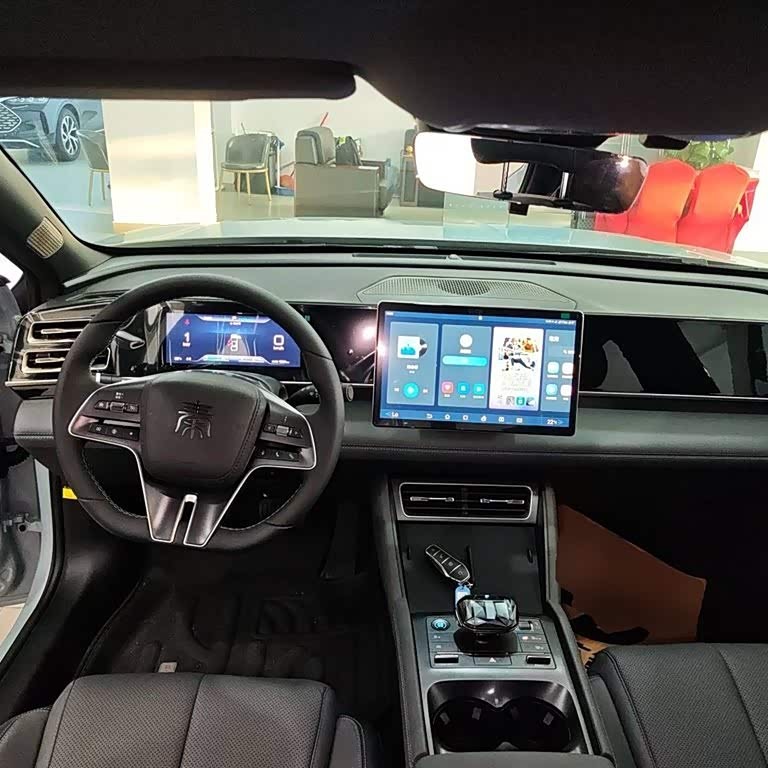 Qin L 2024 DM-i 120KM Leading Edition Qin L 2024 DM-i 120KM Leading Edition