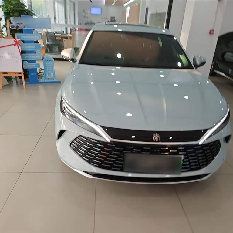 Qin L 2024 DM-i 120KM Leading Edition Qin L 2024 DM-i 120KM Leading Edition