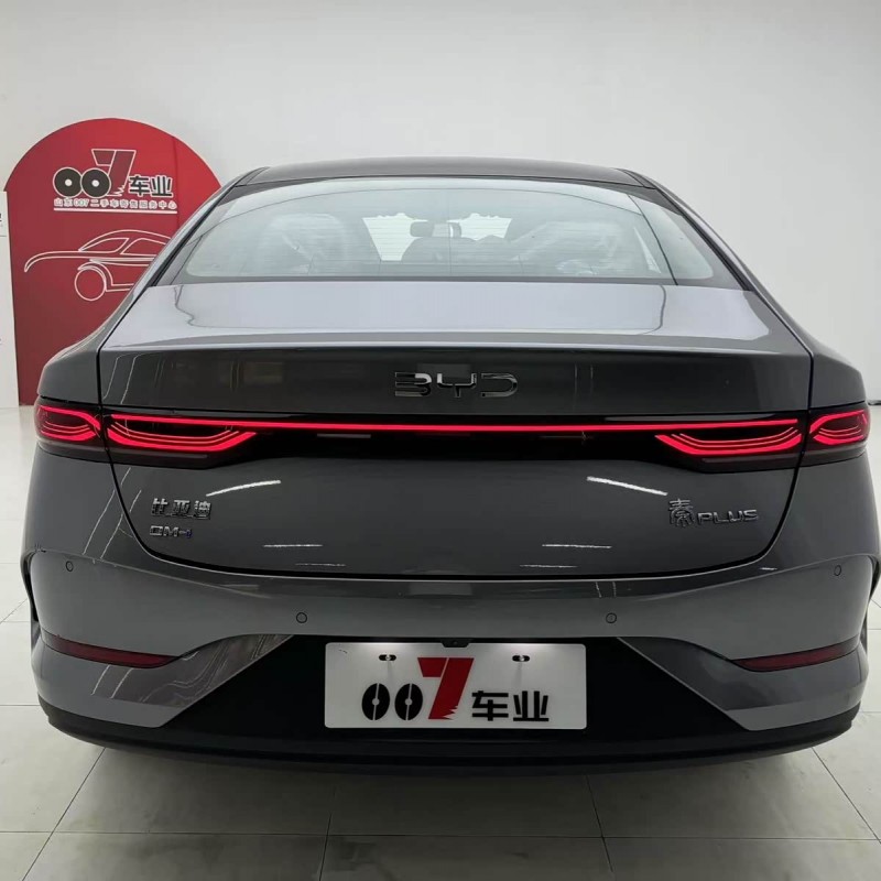 Qin PLUS 2025 DM-i Intelligent Driving Edition 55KM Leading Edition Qin PLUS 2025 DM-i Intelligent Driving Edition 55KM Leading Edition