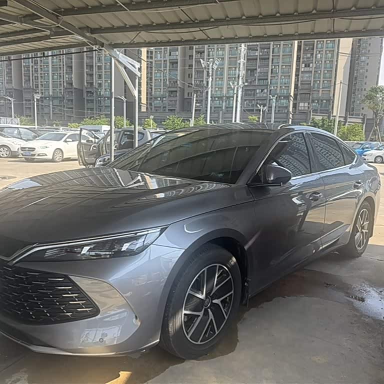 Qin L 2024 DM-i 120KM Beyond Edition Qin L 2024 DM-i 120KM Beyond Edition