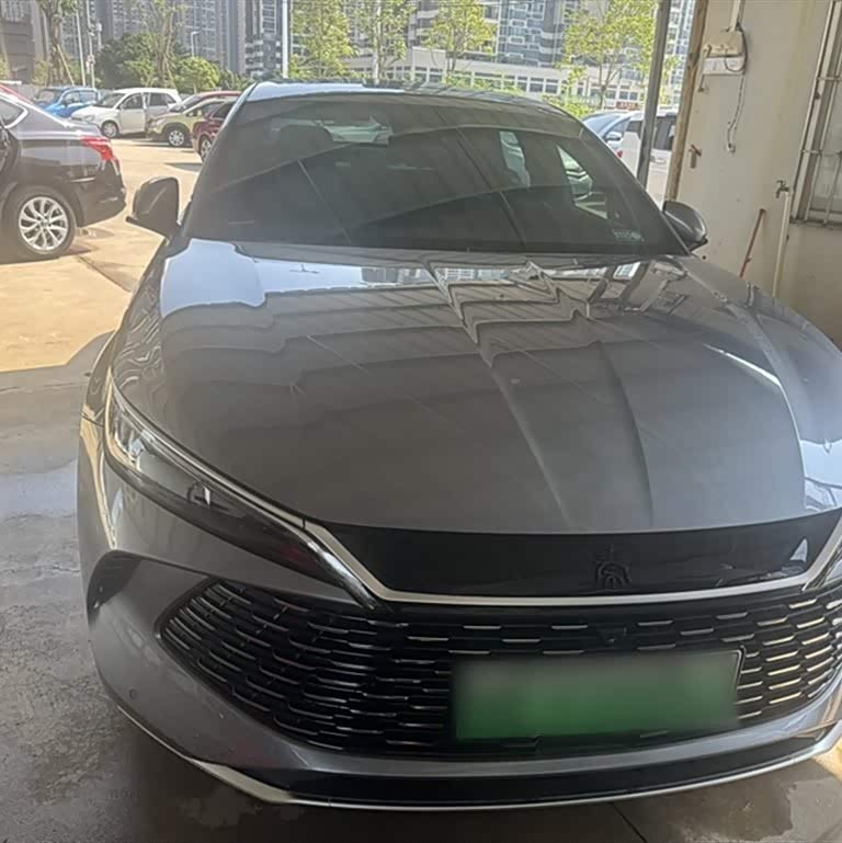 Qin L 2024 DM-i 120KM Beyond Edition Qin L 2024 DM-i 120KM Beyond Edition