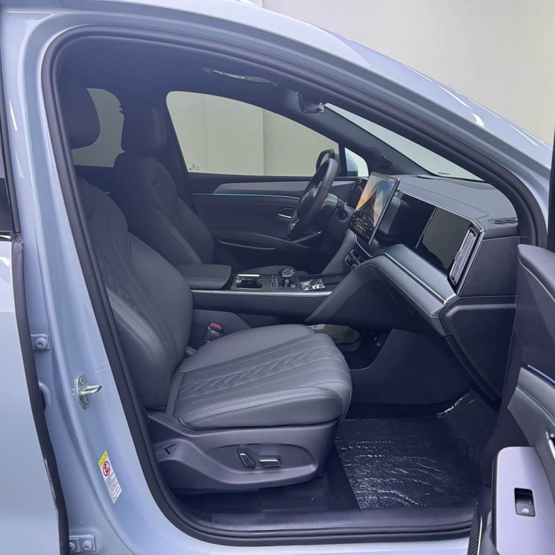 Song L DM-i 2025 Smart Driving Edition 112km Leading Model Song L DM-i 2025 Smart Driving Edition 112km Leading Model