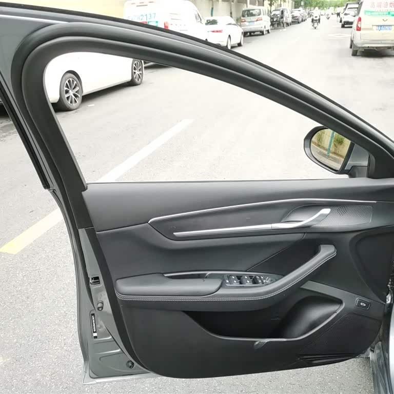 Destroyer 05 2024 Glory Edition DM-i 55KM Luxury Model Destroyer 05 2024 Glory Edition DM-i 55KM Luxury Model