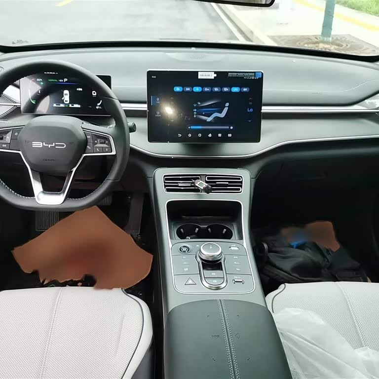 Destroyer 05 2024 Glory Edition DM-i 55KM Luxury Model Destroyer 05 2024 Glory Edition DM-i 55KM Luxury Model