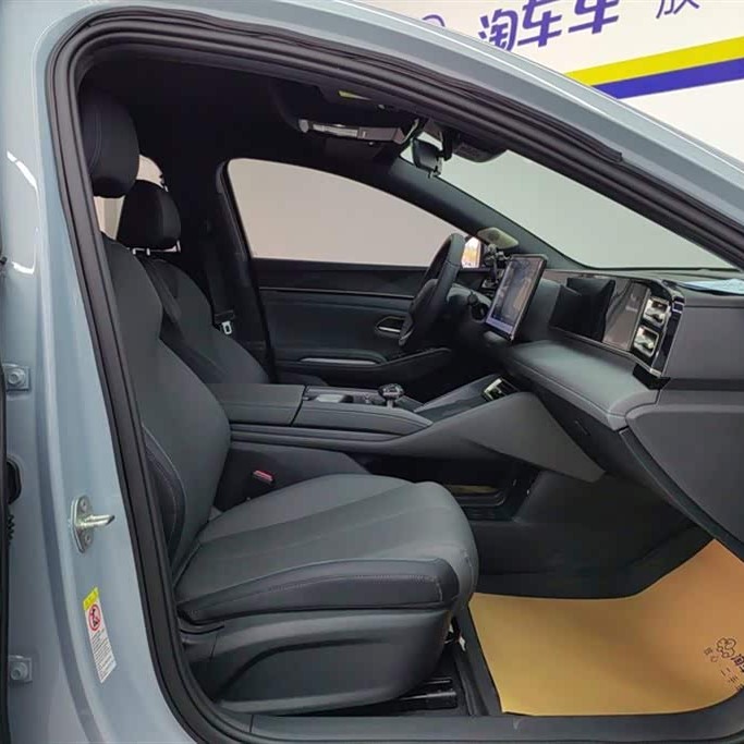 Qin L 2024 DM-i 80KM Beyond Edition Qin L 2024 DM-i 80KM Beyond Edition
