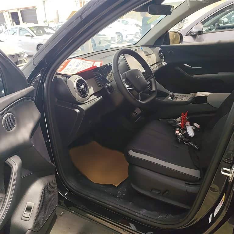 Sea Lion 05 DM-i 2025 DM-i 75KM Premium Edition Sea Lion 05 DM-i 2025 DM-i 75KM Premium Edition