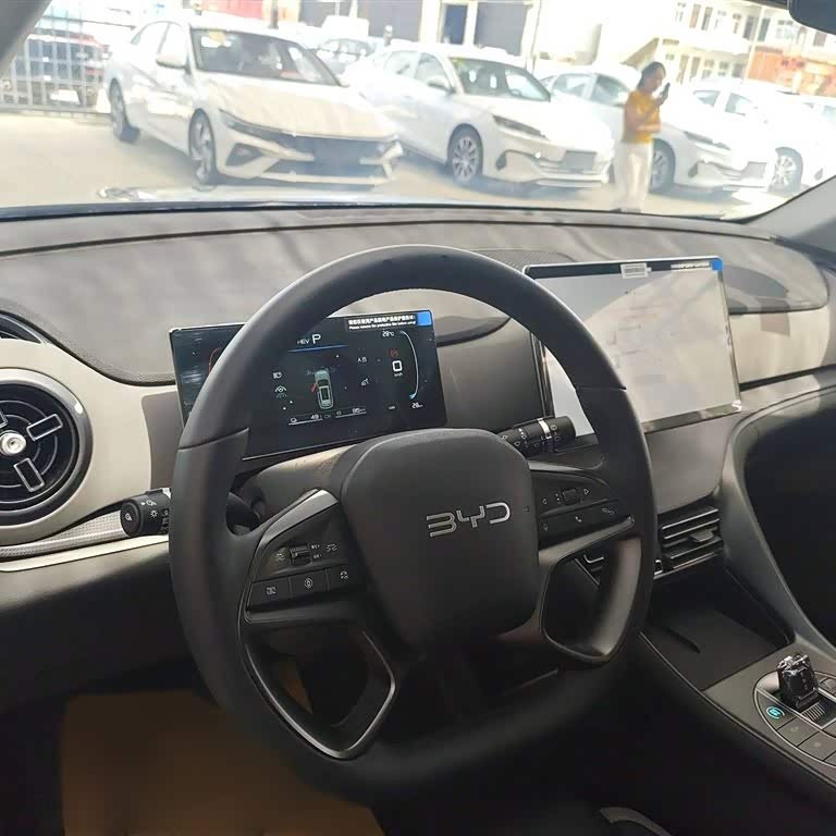 Sea Lion 05 DM-i 2025 DM-i 75KM Premium Edition Sea Lion 05 DM-i 2025 DM-i 75KM Premium Edition