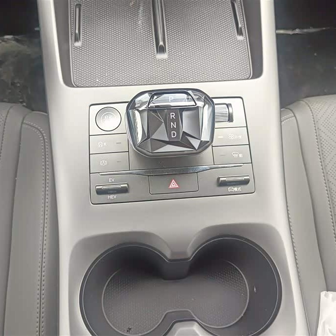 Qin PLUS 2025 DM-i Intelligent Driving Edition 55KM Leading Edition Qin PLUS 2025 DM-i Intelligent Driving Edition 55KM Leading Edition